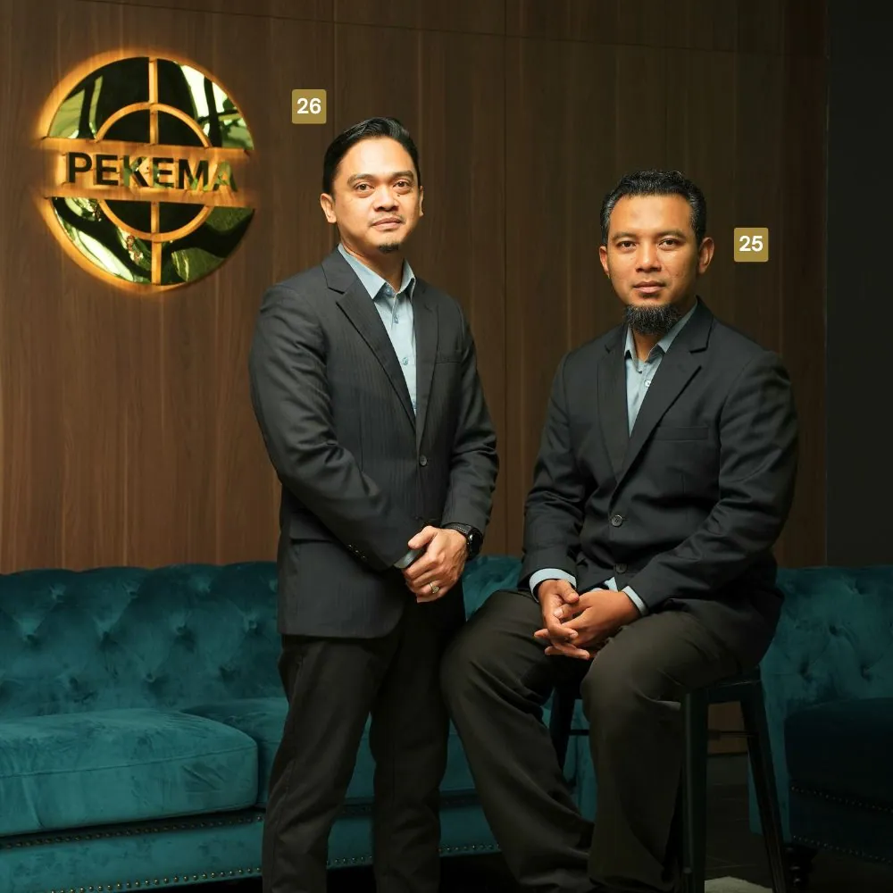 YAYASAN PEKEMA &mdash; staf 25, 26